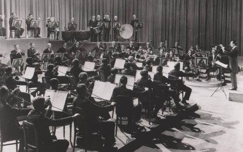 Recording the film Instruments of the Orchestra, featuring Britten's Young Person's Guide to the Orchestra, with Malcolm Sargent, 1942